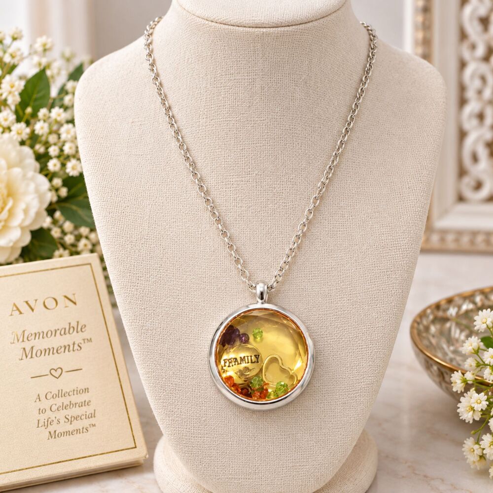 Vintage Avon Memorable Moments Family Heart Floating Charm Pendant Necklace 28"